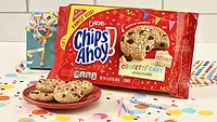 ChipsAhoy_Confetti_780.jpg