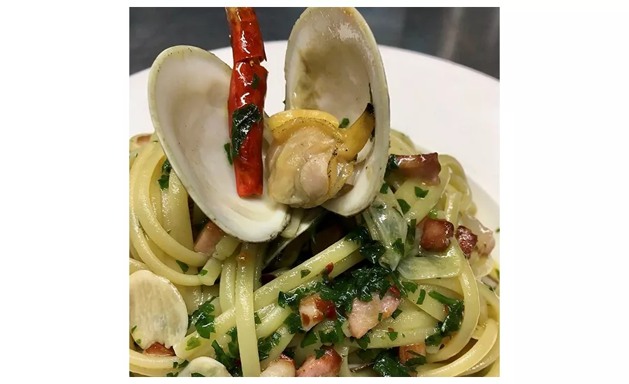 clams-with-chili-peppers.jpg