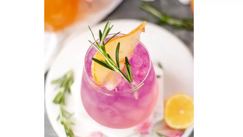 Mingle_PinkCocktail_780.jpg