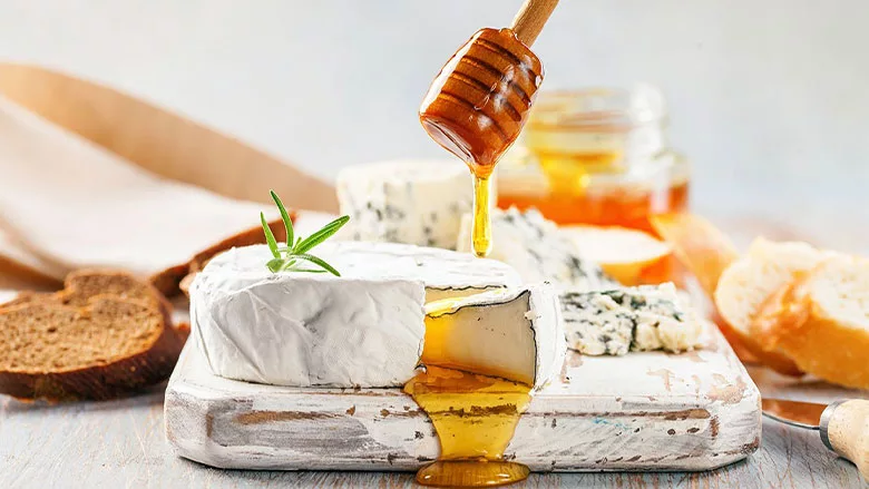 Hone yBoard Honey w Brie