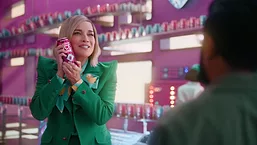 Sparkling Ice with Annie Murphy 