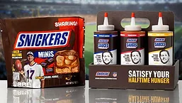 Snickers Sauces package