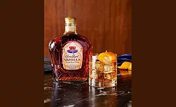 CrownRoyalVanilla_900.jpg