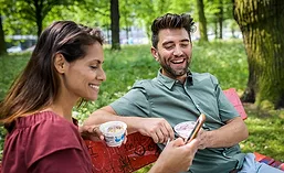 DSM_BenchCouple_900