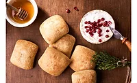 LaBreaHolidayBread_900
