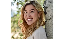 LeslieNaHeadShot