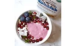 Mooala-Brands-Inc._Strawberry-Pomegranate-Smoothie-Bowl