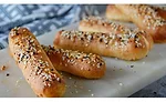 GreenGiant_EverythingBagelBreadstick_900.jpg